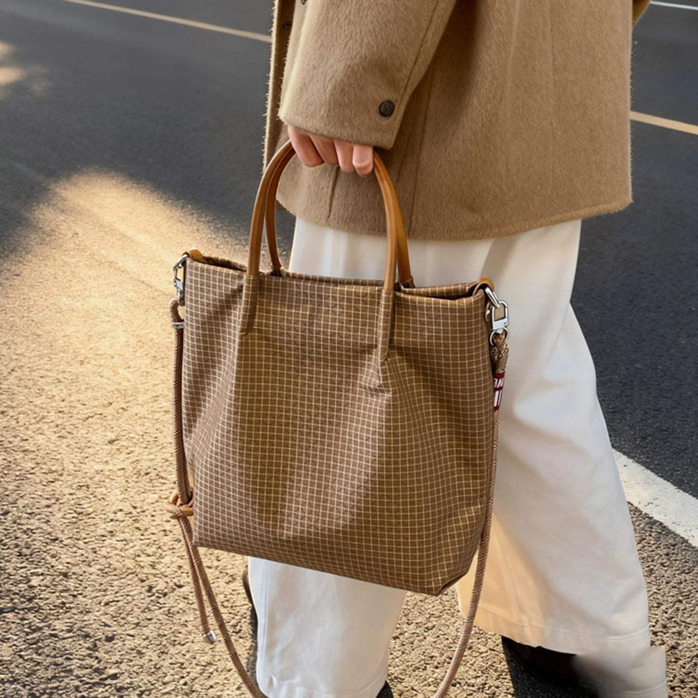 Interior Design Japanese - Borse Tote in Nylon con Design