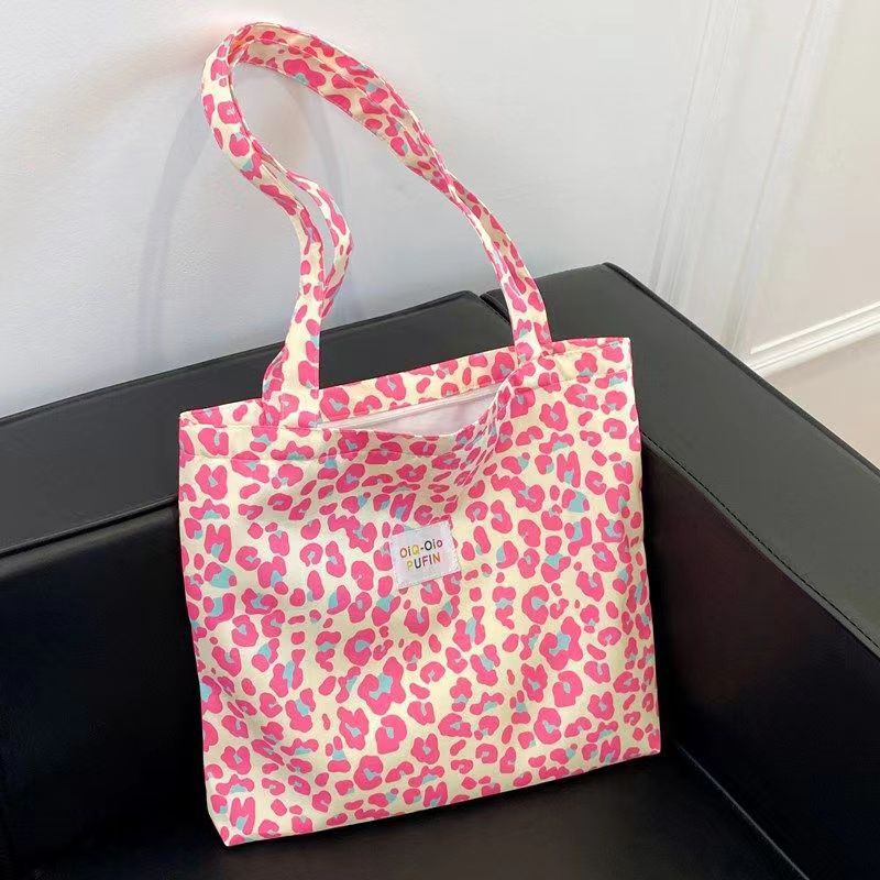 Versatili borse tote leopardat - Interior Design Instagram recensione e prezzo