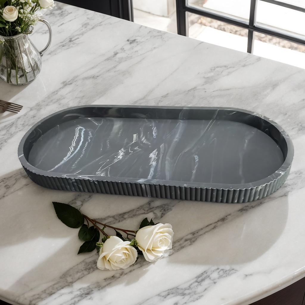 Vassoio portaoggetti ovale da  - Travertine Tray Oval recensione e prezzo